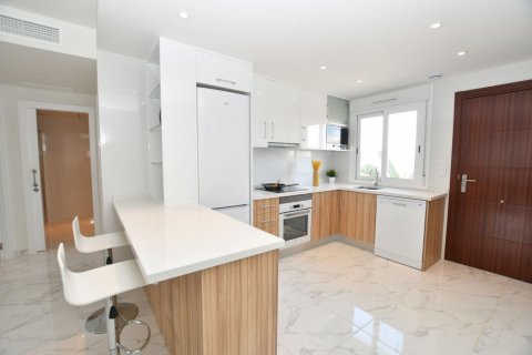 Bungalow en venta San Miguel de Salinas, Alicante, España 2 dormitorios, 75 m2 No. 134071 - foto 10