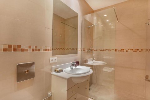 Сasa en venta en Begur, Gerona, España 6 dormitorios, No. 141177 - foto 30