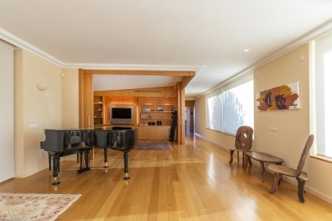 Сasa en venta en Begur, Gerona, España 6 dormitorios, No. 141177 - foto 16