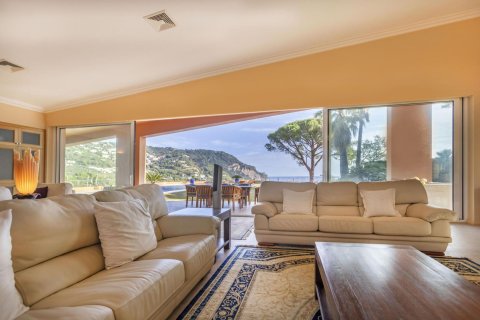 Сasa en venta en Begur, Gerona, España 6 dormitorios, No. 141177 - foto 8