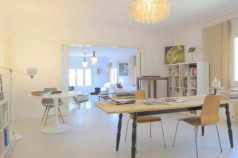 Сasa en venta en Begur, Gerona, España 6 dormitorios, No. 141173 - foto 9