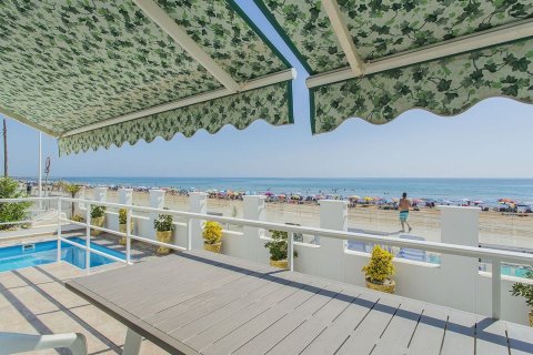 Villa till salu i Torrevieja, Alicante, Spanien 6 sovrum, 167 kvm. Nr. 196312 - foto 4