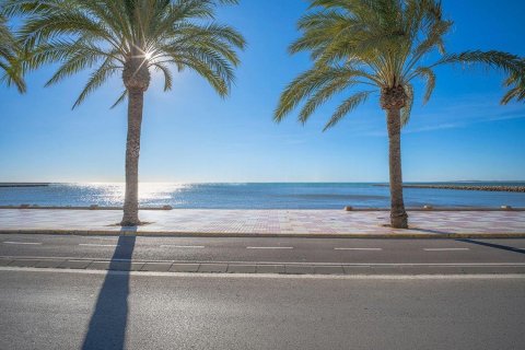 Villa till salu i Santa Pola, Alicante, Spanien 7 sovrum, 200 kvm. Nr. 196313 - foto 15