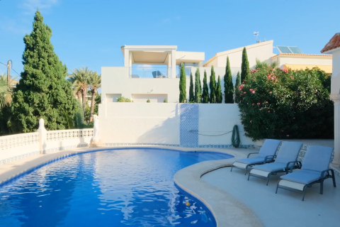 Villa till salu i El Campello, Alicante, Spanien 4 sovrum, 345 kvm. Nr. 196314 - foto 12