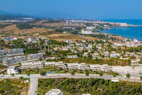 Apartment à vendre à Estepona, Malaga, Espagne, 1 chambre, 54 m2 No. 168003 - photo 3