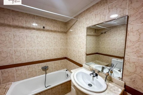 Appartamento in affitto a Valencia, Spagna 2 camere da letto, 115 mq. N° 168005 - foto 12