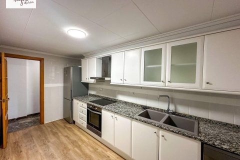 Appartamento in affitto a Valencia, Spagna 2 camere da letto, 115 mq. N° 168005 - foto 7