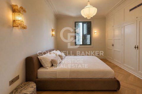Apartment à vendre à Barcelona, Espagne, 4 chambres,  No. 178626 - photo 13