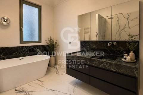 Apartment à vendre à Barcelona, Espagne, 4 chambres,  No. 178626 - photo 15