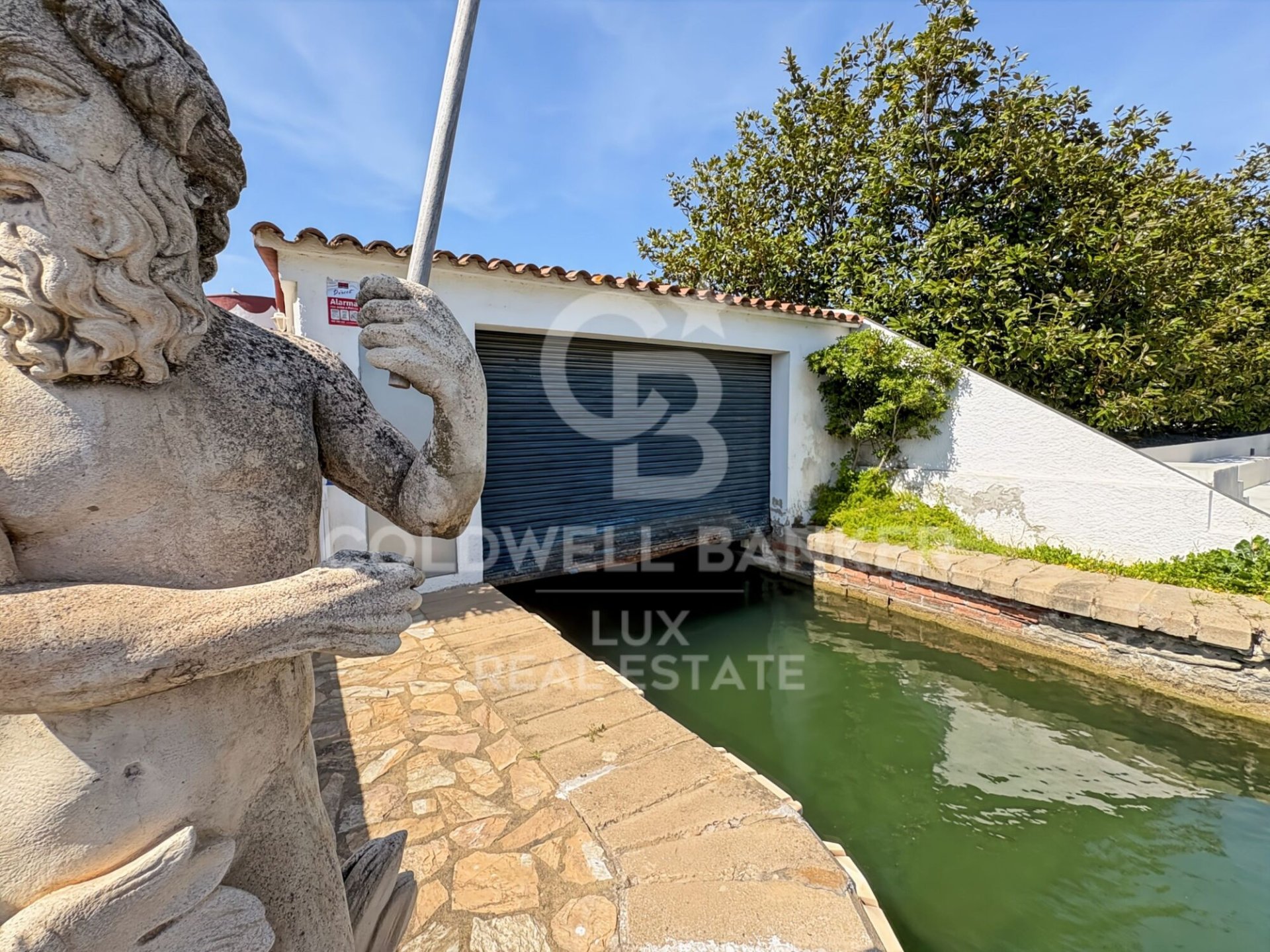 Villa a Empuriabrava, Girona, Spagna 7 camere da letto, 544 mq. N° 178624