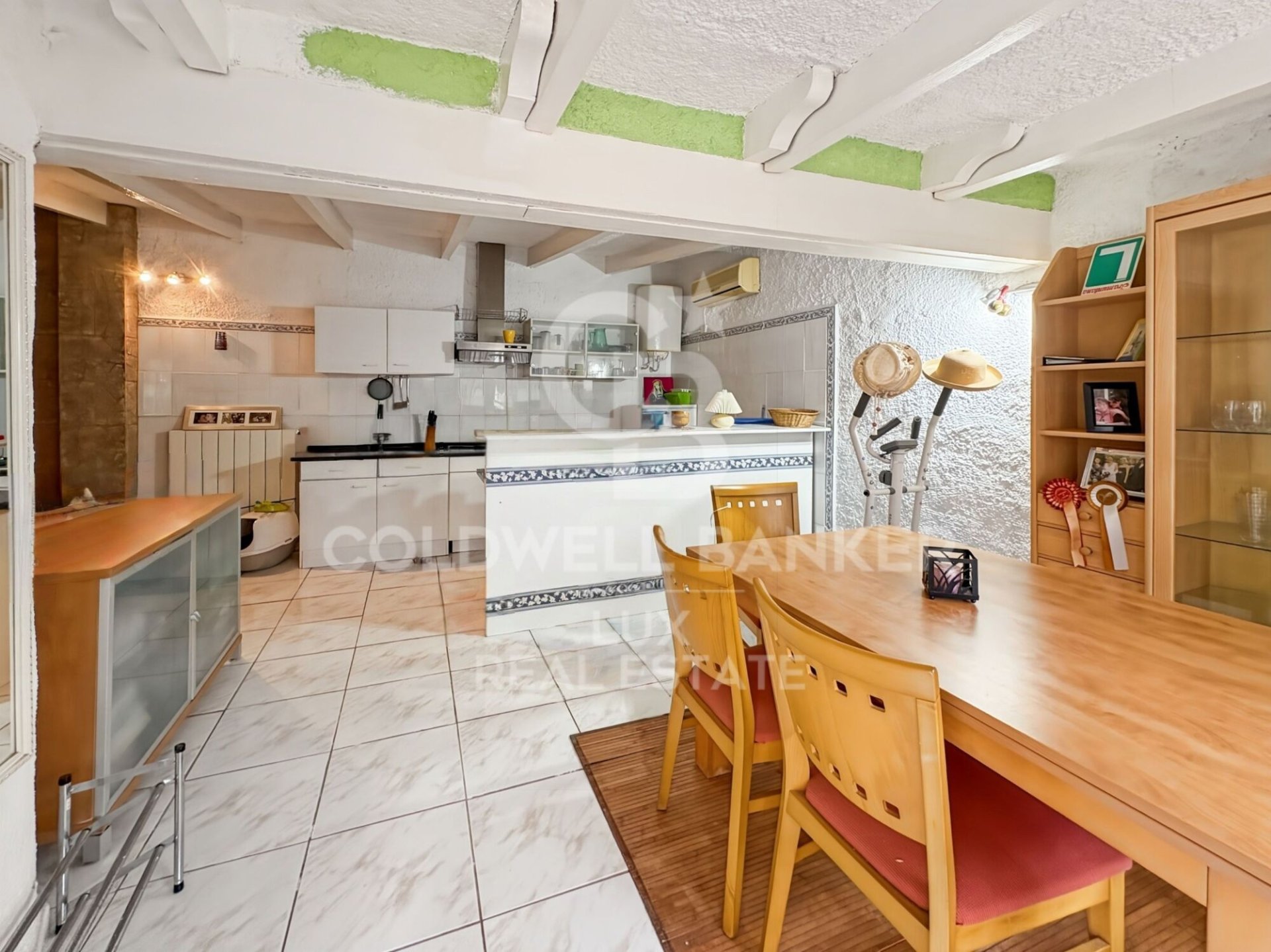 Villa a Empuriabrava, Girona, Spagna 7 camere da letto, 544 mq. N° 178624
