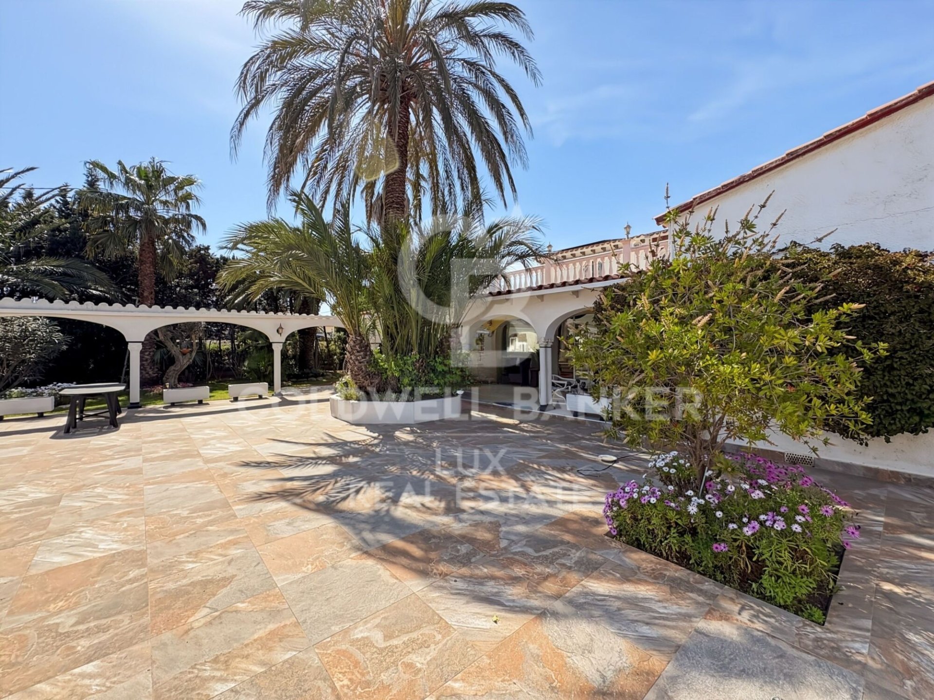 Villa a Empuriabrava, Girona, Spagna 7 camere da letto, 544 mq. N° 178624