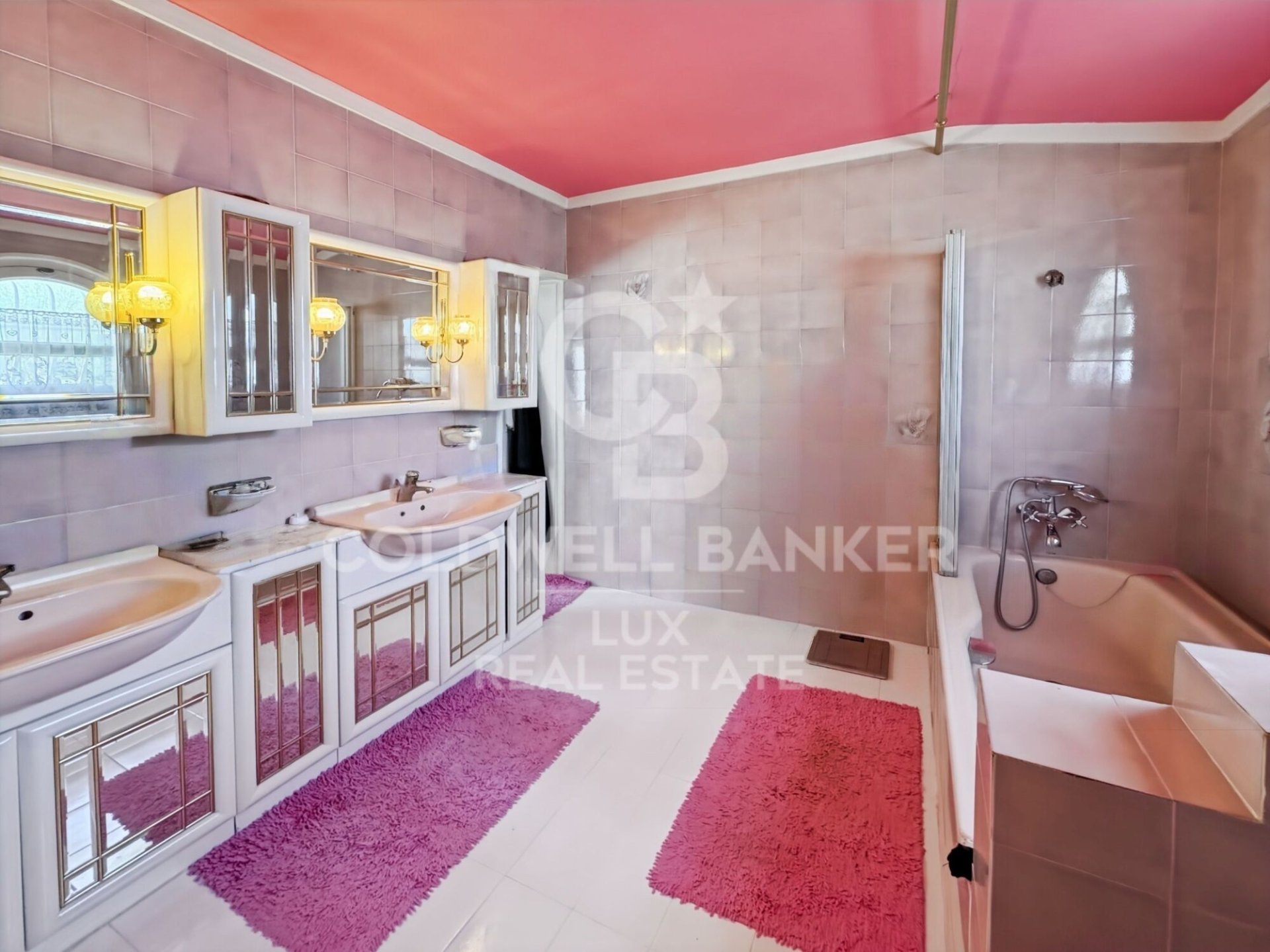 Villa a Empuriabrava, Girona, Spagna 7 camere da letto, 544 mq. N° 178624