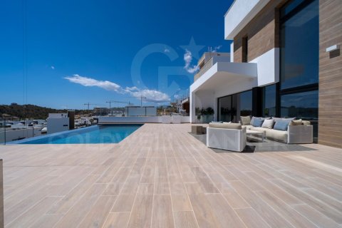 Villa à vendre à Finestrat, Alicante, Espagne, 5 chambres, 487 m2 No. 178623 - photo 2