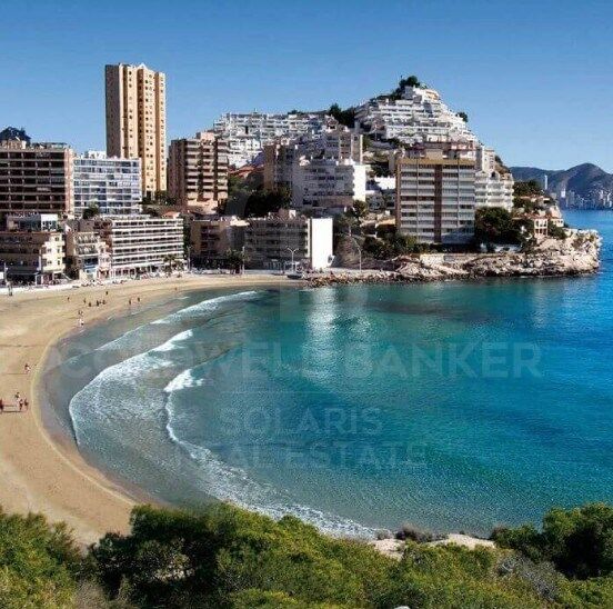 Villa a Finestrat, Alicante, Spagna 5 camere da letto, 487 mq. N° 178623