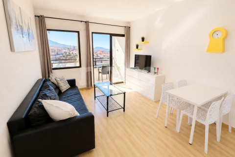 Apartamento en Playa Paraiso, Tenerife, España 2 dormitorios, 74 m2 No. 173843
