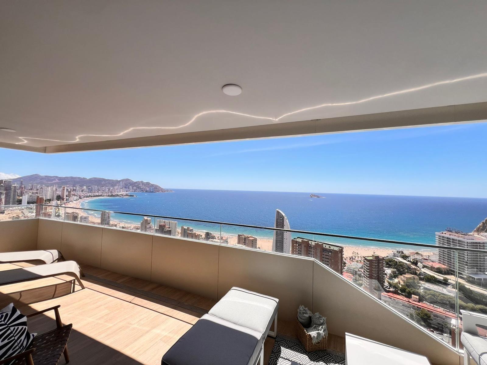 Apartment in Benidorm, Alicante, Spain 3 bedrooms, 130 sq.m. No. 133277