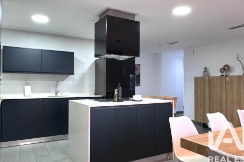 Māja pārdošanā Corbera, Valencia, Spānijā 3 istabas, 189 m2 Nr. 152810 - attēls 9