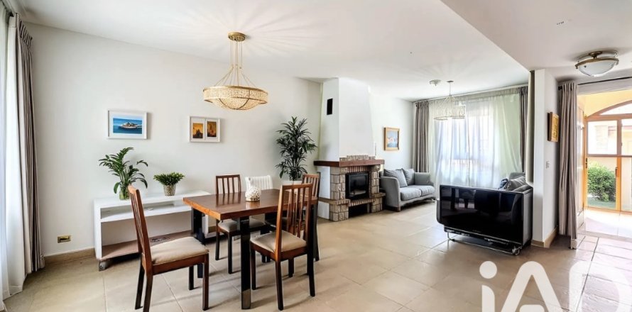 Townhouse in Tarifa, Cadiz, Spain 4 bedrooms, 191 sq.m. No. 152808