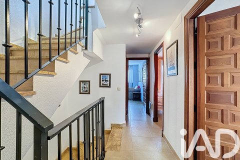 Townhouse for sale in Tarifa, Cadiz, Spain 4 bedrooms, 191 sq.m. No. 152808 - photo 17