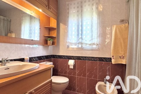 Dom w Riba-roja de Turia, Valencia, Hiszpania 4 sypialnie, 198 mkw. nr 152811 – zdjęcie 16