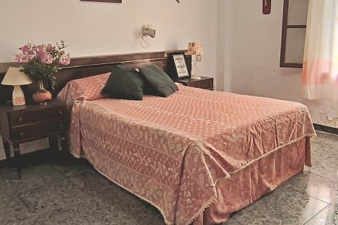 House for sale in Alicante, Spain 5 bedrooms, 250 sq.m. No. 152813 - photo 18