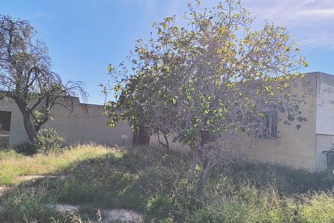 House for sale in Alicante, Spain 5 bedrooms, 250 sq.m. No. 152813 - photo 2