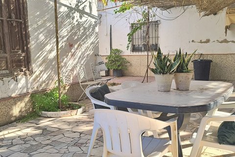 House for sale in Alicante, Spain 5 bedrooms, 250 sq.m. No. 152813 - photo 6