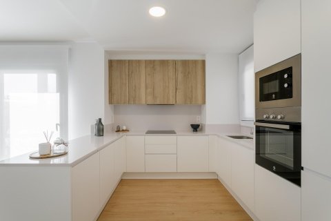 Kattohuoneisto myytävänä Torrevieja, Alicante, Espanja, 3 makuuhuonetta, 96 m2 No. 98328 - kuva 16