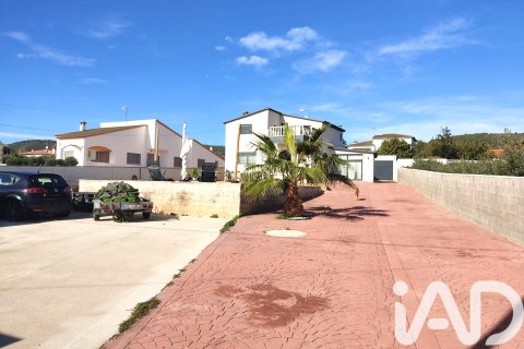 Продажа дома в Ла-Бисбаль-дель-Пенедес, Таррагона, Испания 5 спален, 336м2 №152740 - фото 4