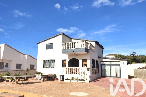 Продажа дома в Ла-Бисбаль-дель-Пенедес, Таррагона, Испания 5 спален, 336м2 №152740 - фото 5