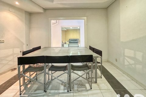 Продажа коммерческой недвижимости в Сьюдад-Реаль, Сьюдад Реаль, Испания 325м2 №152741 - фото 6