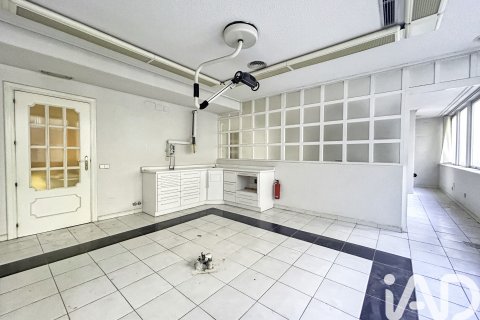 Продажа коммерческой недвижимости в Сьюдад-Реаль, Сьюдад Реаль, Испания 325м2 №152741 - фото 16