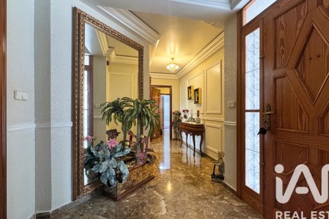 Talo myytävänä Valencia, Espanja, 5 makuuhuonetta, 322 m2 No. 152743 - kuva 27