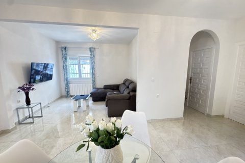 Villa in vendita a Villamartin, Alicante, Spagna 3 camere da letto, 120 mq. N° 144420 - foto 11