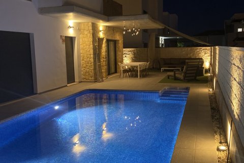 Villa till salu i Ciudad Quesada, Alicante, Spanien 3 sovrum, 135 kvm. Nr. 144422 - foto 14