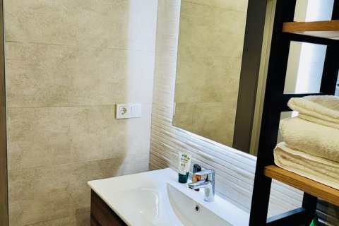 Apartment for sale in Torrevieja, Alicante, Spain 2 bedrooms, 92 sq.m. No. 144421 - photo 15