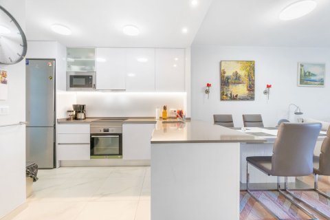 Apartment for sale in Alicante, Spain 2 bedrooms, No. 144423 - photo 9