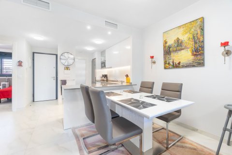 Apartment for sale in Alicante, Spain 2 bedrooms, No. 144423 - photo 7