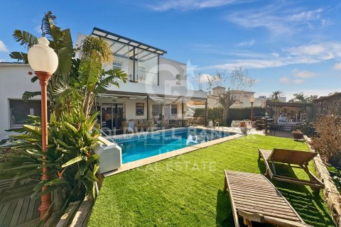 Villa Empuriabrava, Girona, Spānijā 4 istabas, 288 m2 Nr. 159634