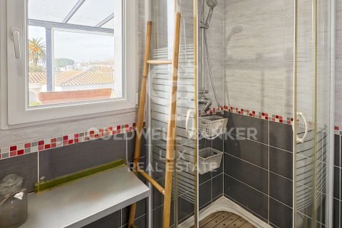 Villa for sale in Empuriabrava, Girona, Spain 4 bedrooms, 288 sq.m. No. 159634 - photo 16