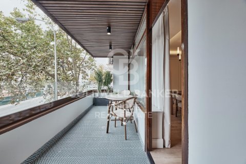 Apartamento en venta en Madrid, España 3 dormitorios, 128 m2 No. 158284 - foto 2