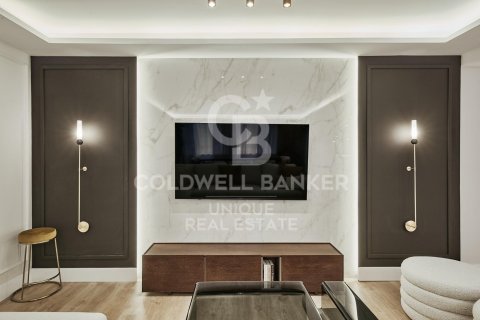 Apartamento en venta en Madrid, España 3 dormitorios, 128 m2 No. 158284 - foto 3