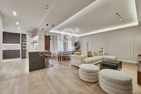 Apartamento en venta en Madrid, España 3 dormitorios, 128 m2 No. 158284 - foto 5