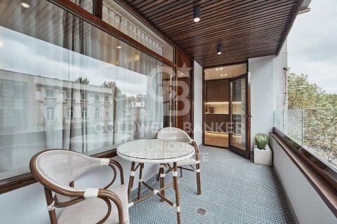 Apartamento en Madrid, España 3 dormitorios, 128 m2 No. 158284