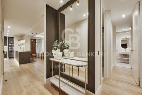 Apartamento en venta en Madrid, España 3 dormitorios, 128 m2 No. 158284 - foto 8