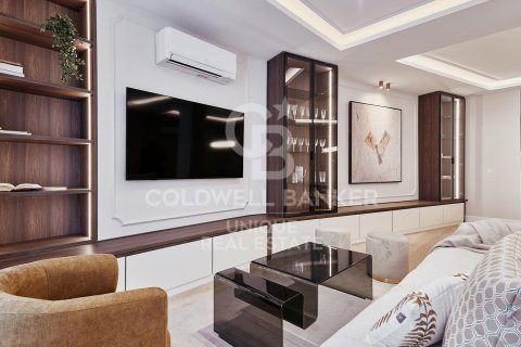 Appartamento a Madrid, Spagna 3 camere da letto, 143 mq. N° 158285