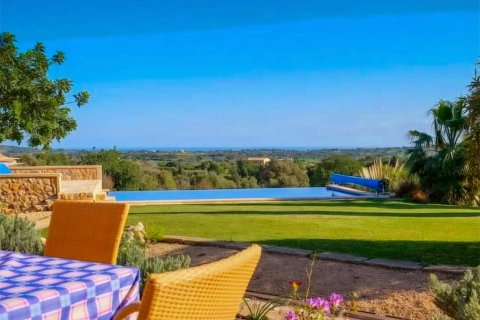 Villa for sale in Sa Coma, Mallorca, Spain 4 bedrooms, 335 sq.m. No. 148181 - photo 3