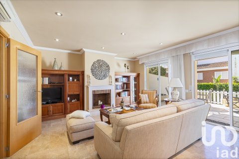 Kaupunkipientalo myytävänä Altafulla, Tarragona, Espanja, 4 makuuhuonetta, 249 m2 No. 153577 - kuva 7