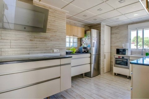 Villa zum Verkauf in La Nucia, Alicante, Spanien 4 Schlafzimmer, 160 m2 Nr. 196709 - Foto 16